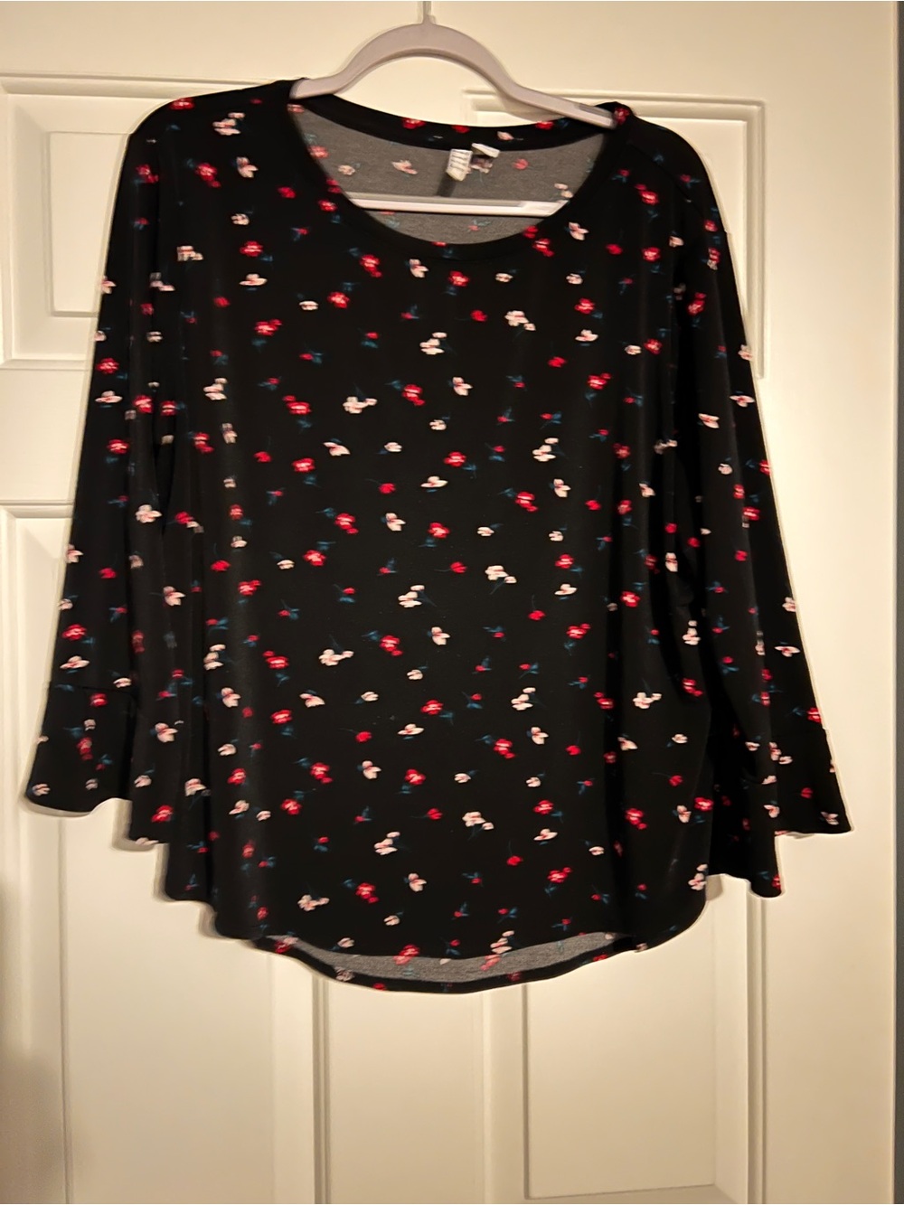 Elle Black Floral Scoop Neck Long Sleeve Top